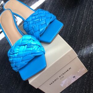 MARC FISHER (9M) Leather high heel slipon